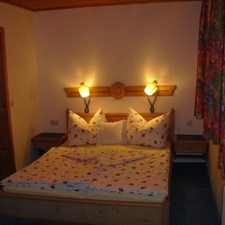 Ferienhaus Lechtaler Alpen Bach  Extérieur photo
