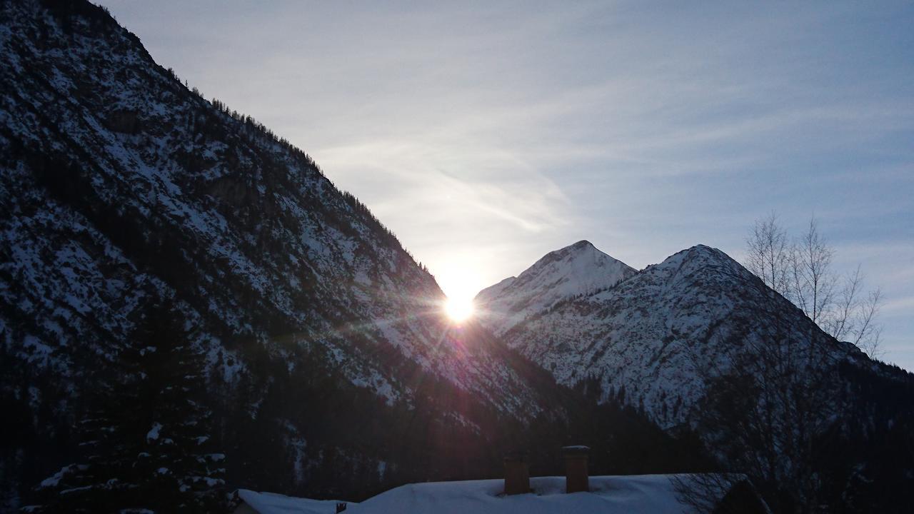 Ferienhaus Lechtaler Alpen Bach  Extérieur photo